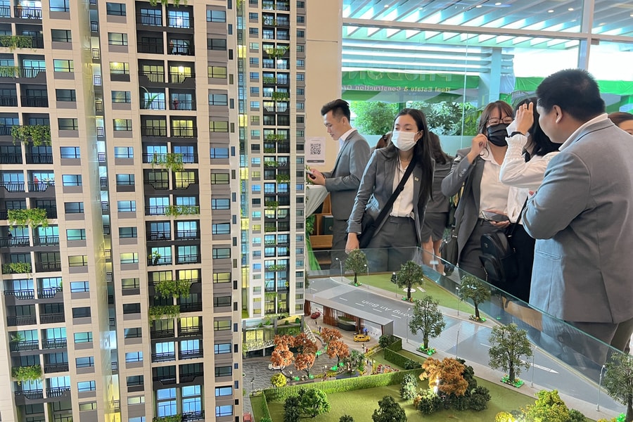 Gần 8 tỷ USD kiều hối đổ về, Việt kiều tăng mạnh đầu tư bất động sản trong nước