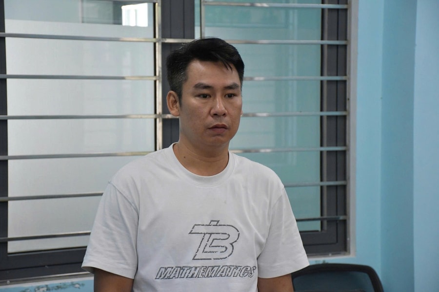 Mâu thuẫn tranh chấp đất đai, người đàn ông mang dao đến dọa hàng xóm