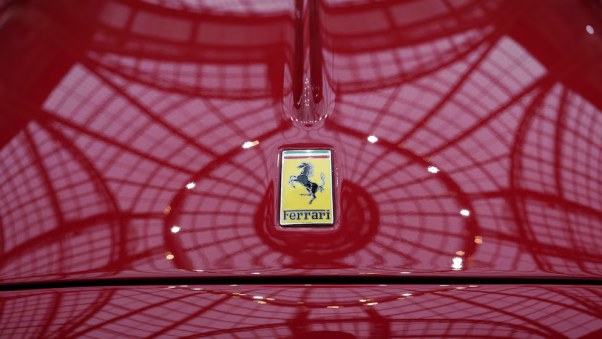 Ferrari hé lộ tính năng mẫu xe điện đầu tiên trong lịch sử hãng