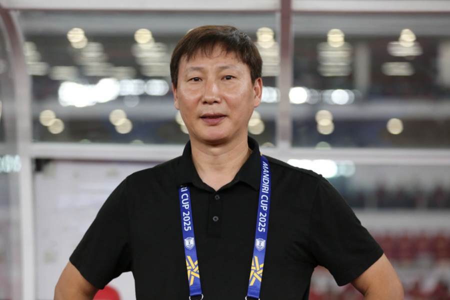 Đề xuất tặng Bằng khen của Thủ tướng Chính phủ cho HLV Kim Sang-sik