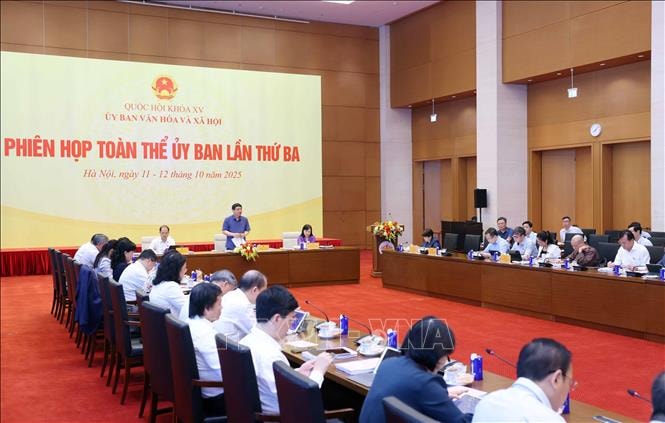 Xây dựng cơ chế, chính sách hợp pháp giúp các cơ quan báo chí khai thác thế mạnh để phát triển