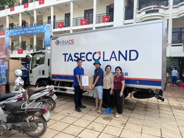 VINACS chung tay hỗ trợ người dân miền Bắc vượt qua bão lũ