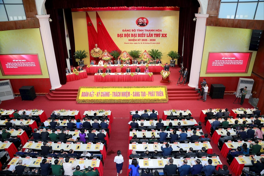 Khai mạc trọng thể Đại hội Đảng bộ tỉnh Thanh Hóa lần thứ XX: Khơi dậy khát vọng phát triển