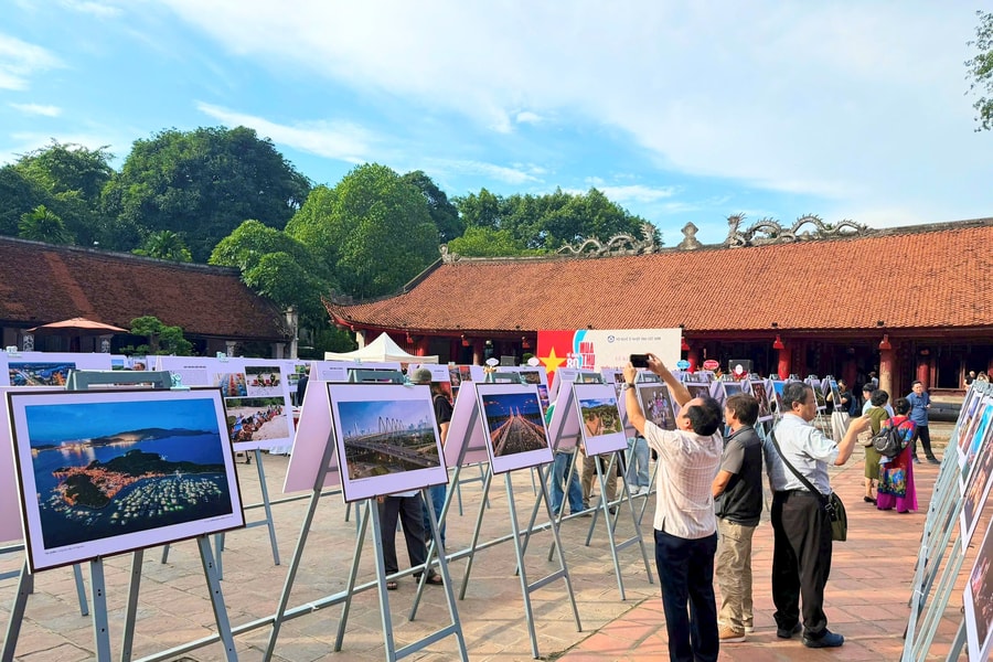 Triển lãm 'Tổ quốc - 80 mùa thu Độc lập': Bản hùng ca bằng hình ảnh về Việt Nam