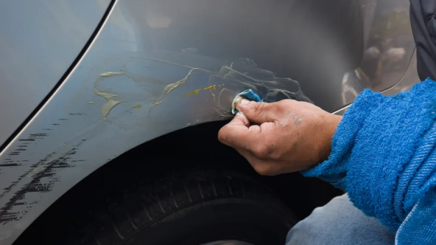 Cách xóa vết xước xe đơn giản mà không cần bộ phun sơn