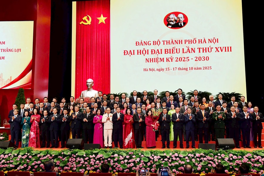 Thủ đô Hà Nội hành động vì bầu không khí trong lành, những dòng sông sạch và giao thông thông suốt