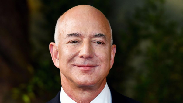 Nếu chia đều tài sản của Jeff Bezos, mỗi người Mỹ nhận được bao nhiêu?