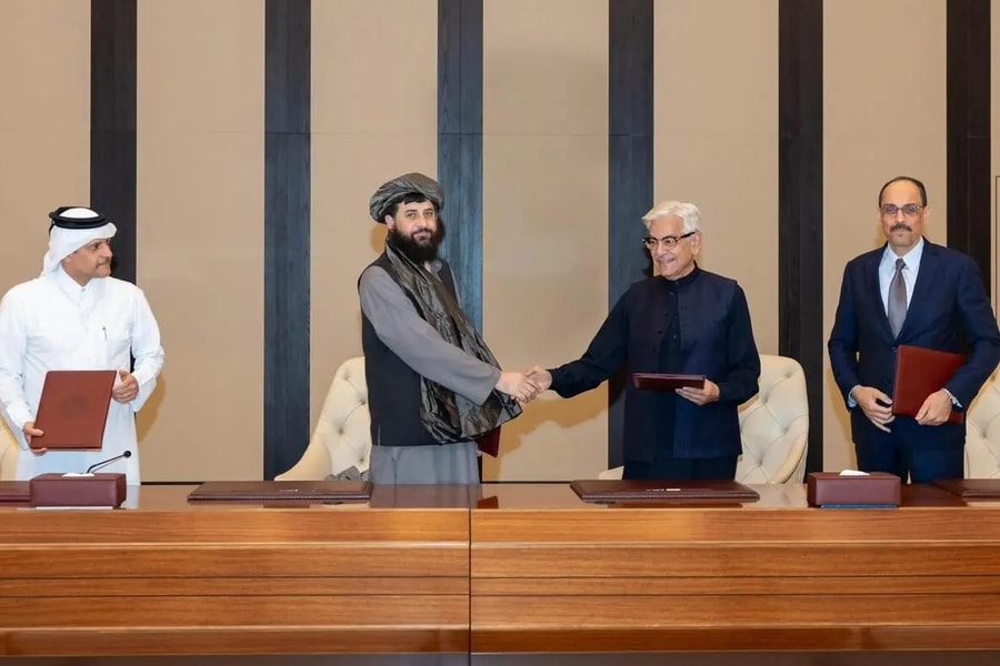 Pakistan và Afghanistan đồng ý ngừng bắn ngay lập tức