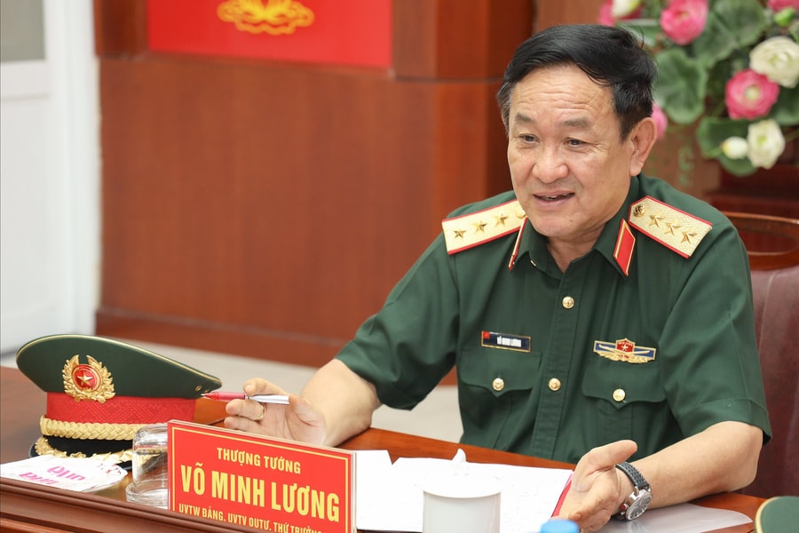 Kéo dài thời gian giữ chức vụ đối với 2 Thứ trưởng Bộ Quốc phòng