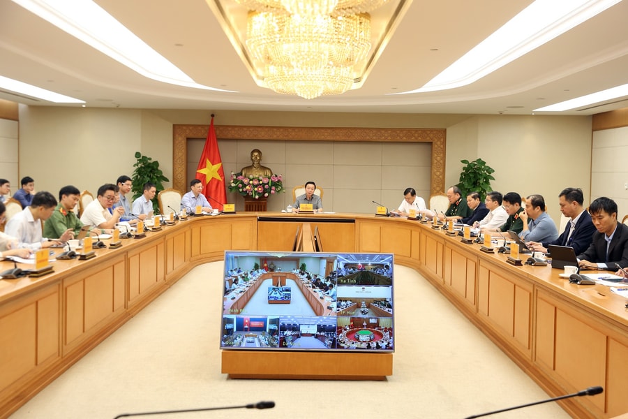 Bão số 12 vào khu vực ven biển từ TP Huế - Quảng Ngãi, đáng lo ngại nhất là mưa lớn, kéo dài nhiều ngày