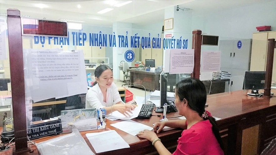 Không yêu cầu cá nhân, tổ chức nộp lại thông tin đã có trong cơ sở dữ liệu