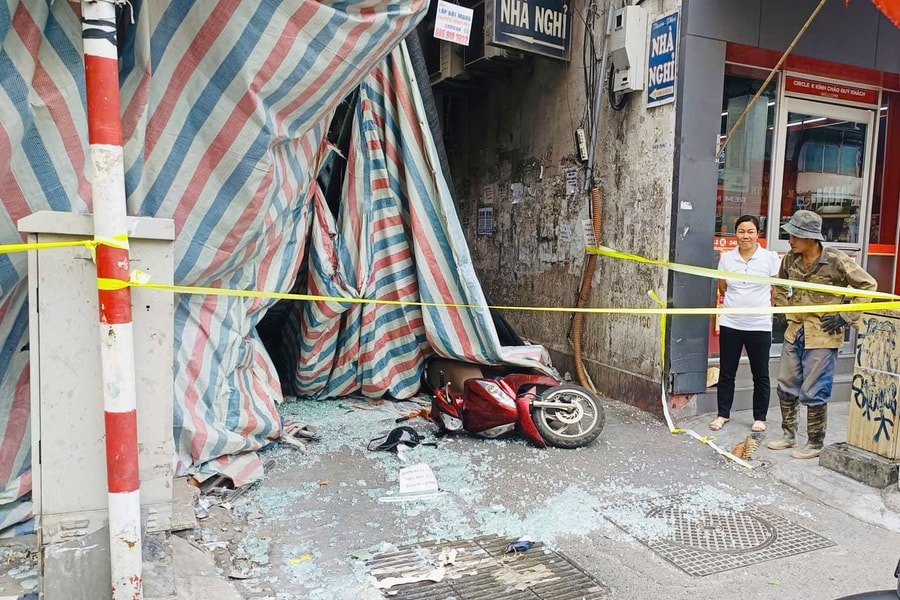 Hà Nội: Một người tử vong vì bị vật liệu xây dựng rơi trúng trên phố Tôn Đức Thắng