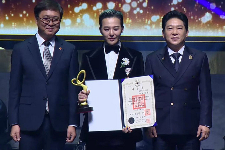 G-Dragon vinh dự được nhận Huân chương Văn hóa Hàn Quốc