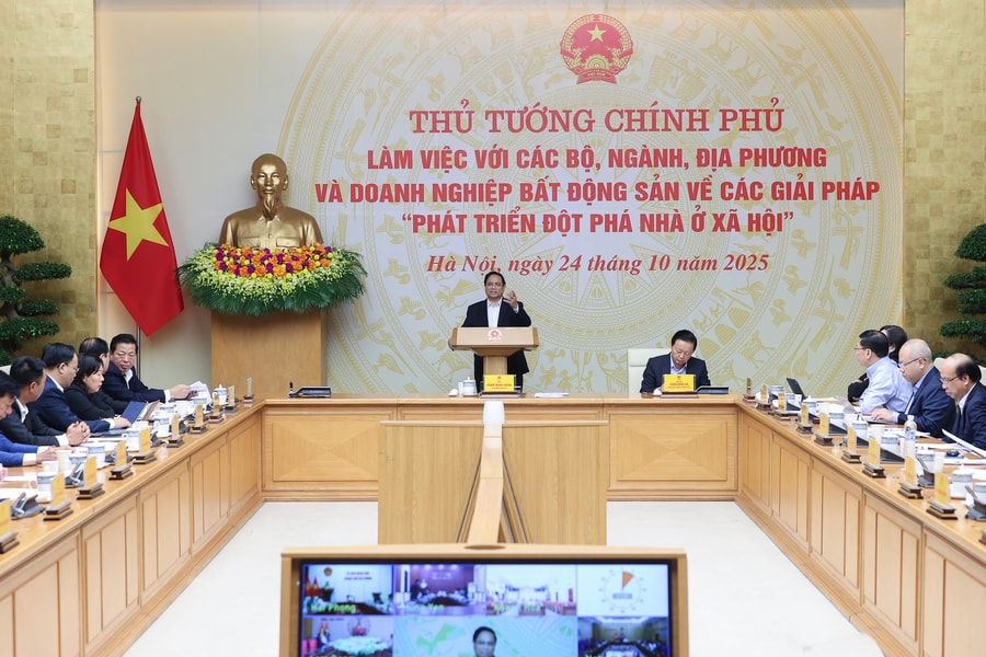 Thủ tướng Phạm Minh Chính: Không để người dân phải 'chen chúc, chạy vạy' mới được mua nhà ở xã hội
