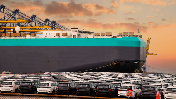 Chuyện về những con tàu chuyên dụng chở ô tô lớn nhất thế giới