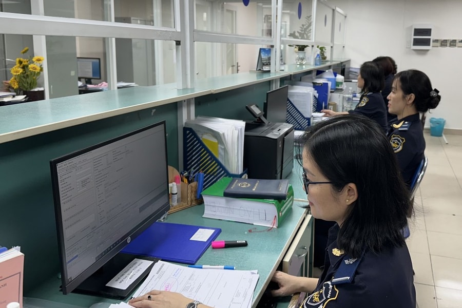 Chi cục Hải quan khu vực II thu ngân sách đạt gần 120 ngàn tỷ đồng