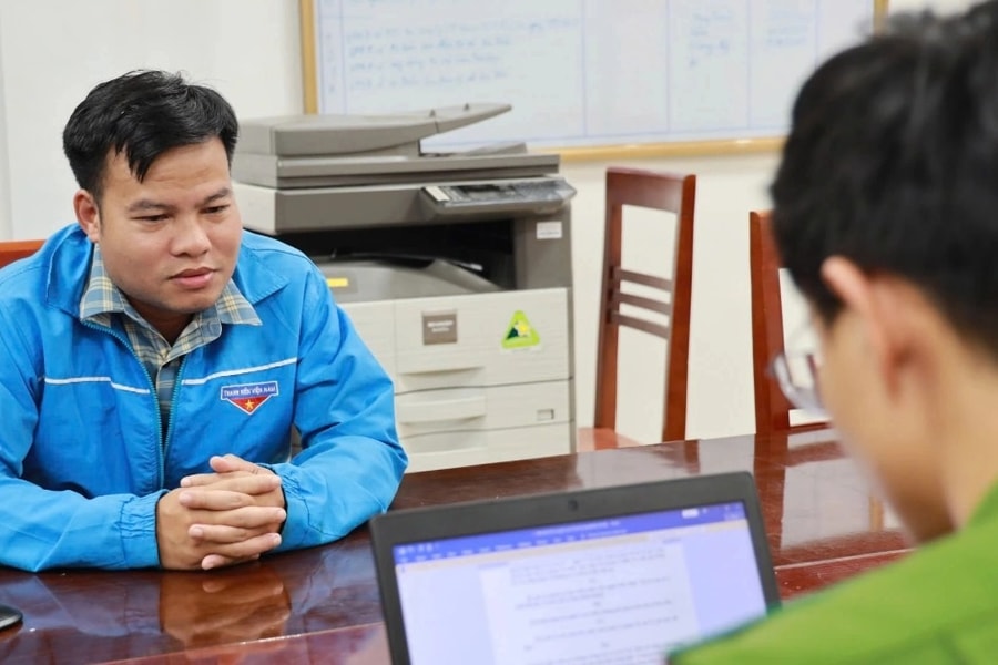 Khởi tố nam giáo viên 'chế' văn bản để ra oai với nhà trường