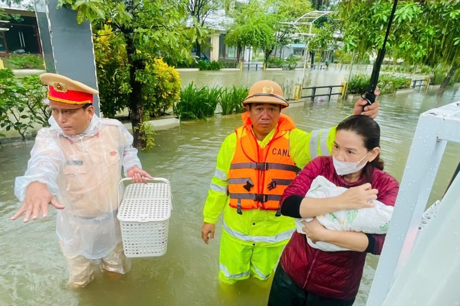 Xuất cấp gạo, hàng hóa hỗ trợ Tuyên Quang và Quảng Ngãi khắc phục hậu quả thiên tai