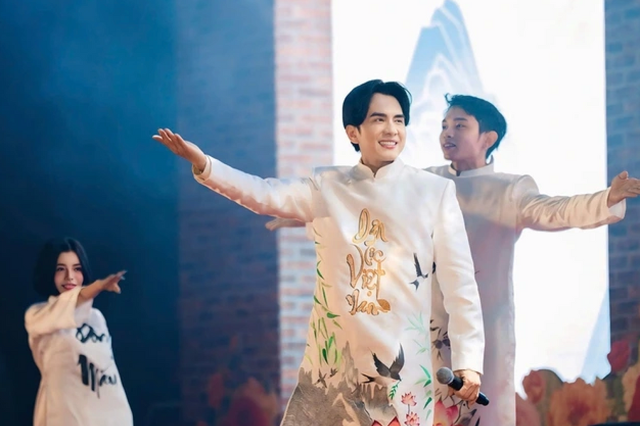 Đan Trường kỷ niệm 30 năm ca hát với live concert hoành tráng 'Dấu ấn thanh xuân'