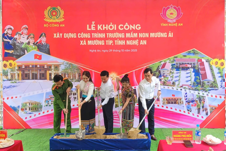 Khởi công xây dựng hai công trình an sinh xã hội tại Nghệ An