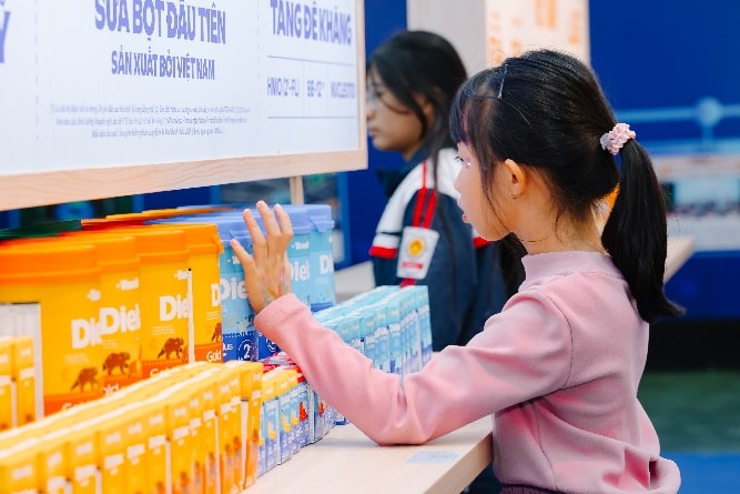 Vinamilk thể hiện "Bản lĩnh Việt Nam - Vươn tầm Quốc tế" tại Hội chợ Mùa Thu 2025