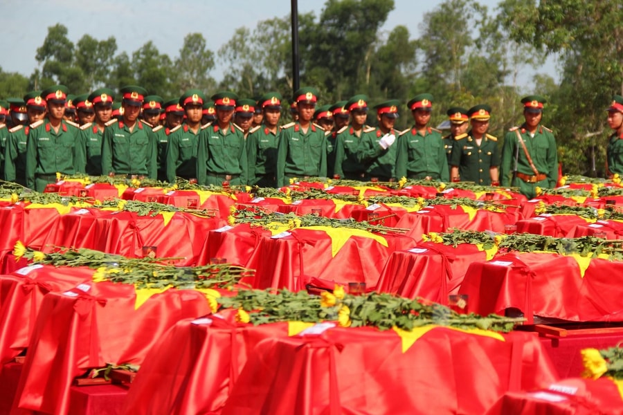 Chế độ, chính sách cho lực lượng làm nhiệm vụ tìm kiếm, quy tập hài cốt liệt sĩ