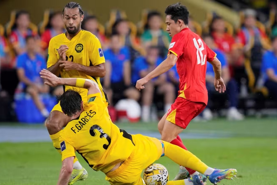 Điểm tin thể thao ngày 30/10: AFC sẵn sàng xử thua Malaysia, Kaka và Figo sắp đến TP.HCM