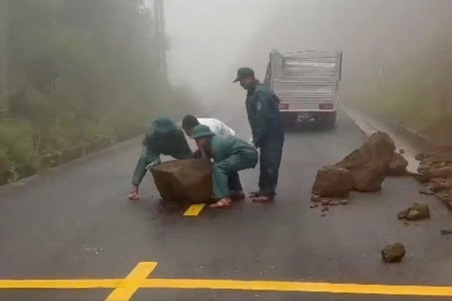 Gia Lai: Nhiều địa phương bị sạt lở do mưa lớn, chính quyền khẩn cấp di dời dân