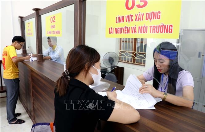 Bộ Chính trị ban hành Kết luận về tình hình, kết quả hoạt động của hệ thống chính trị và chính quyền địa phương 2 cấp