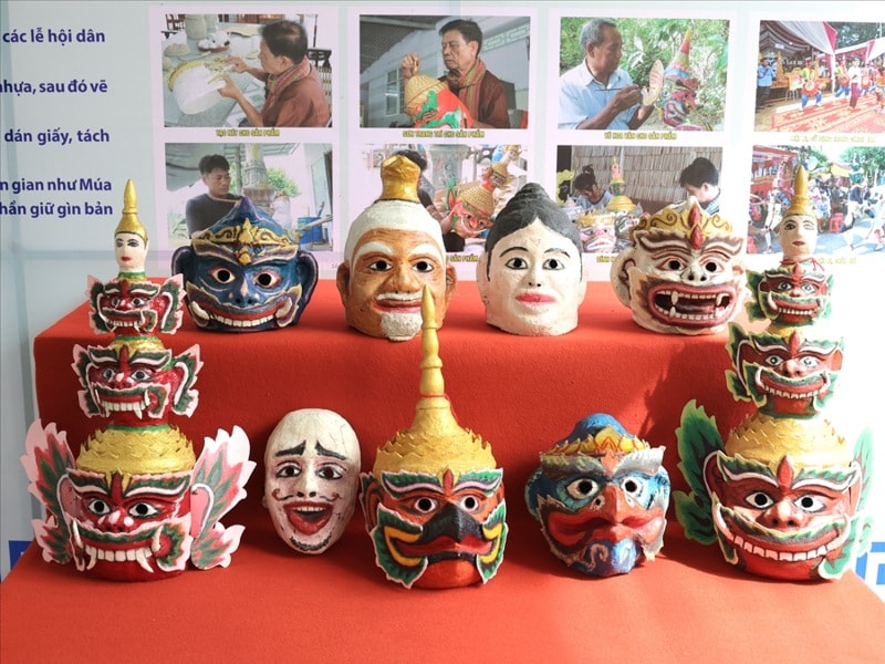 Nghề làm mão, mặt nạ của dân tộc Khmer là di sản quốc gia