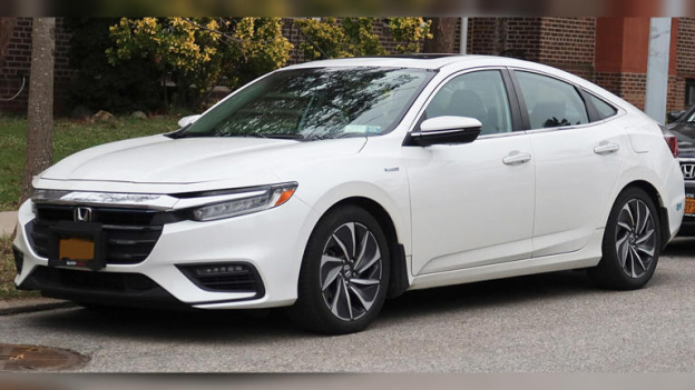 Xe hybrid có thực sự tiết kiệm về lâu dài?