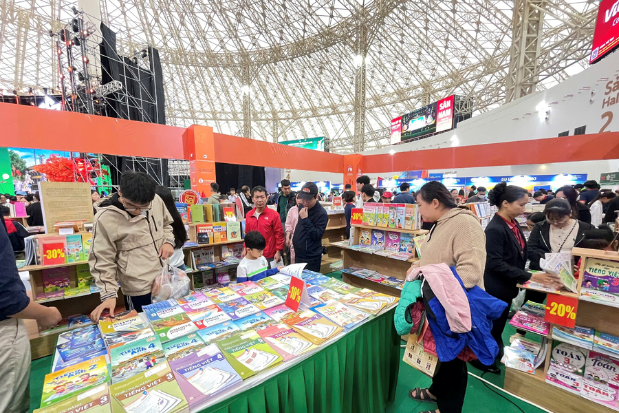 Không gian sách tại Hội chợ Mùa thu 2025: Lan tỏa giá trị đọc trong cộng đồng