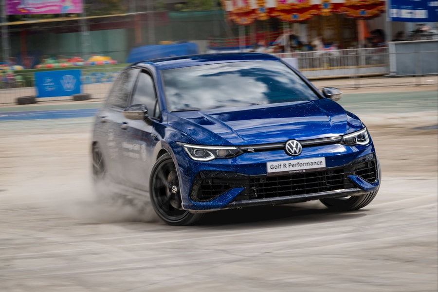Chi tiết hatchback hiệu năng cao VW Golf R giá gần 1,9 tỷ đồng