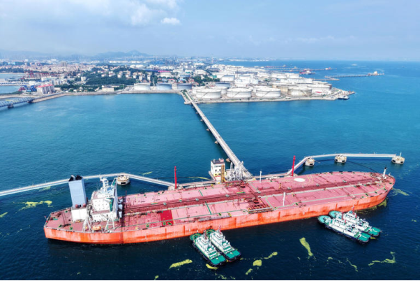 Trung Quốc tăng tốc tích trữ dầu thô