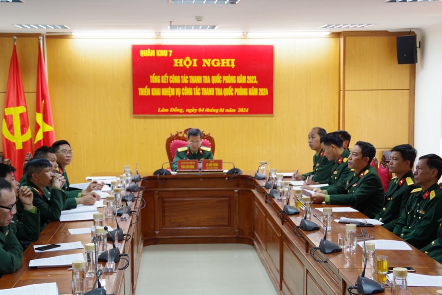 Bộ trưởng Bộ Quốc phòng quy định biên chế, trang bị của Thanh tra quốc phòng