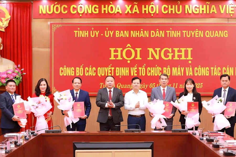 Thành lập Ban Quản lý các khu công nghiệp và khu kinh tế tỉnh Tuyên Quang