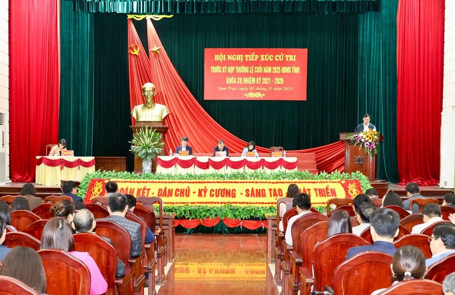 Ninh Bình: Cử tri kiến nghị nhiều nội dung về đê điều, thủy lợi và hạ tầng giao thông