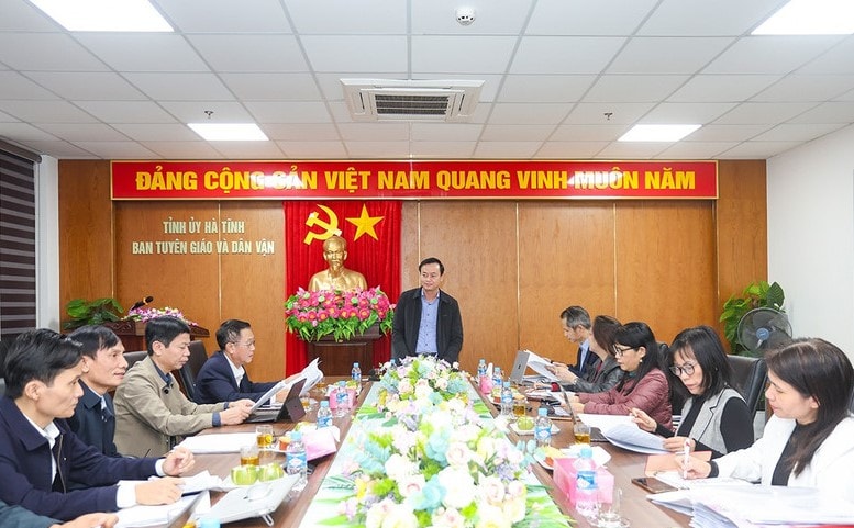 132 tác phẩm vào chung khảo Giải Búa liềm vàng Hà Tĩnh lần thứ VIII