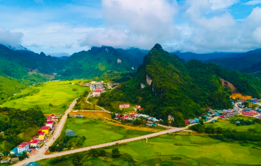 Tuyên Quang: Đẩy mạnh phát triển hạ tầng, tạo nền tảng giảm nghèo bền vững