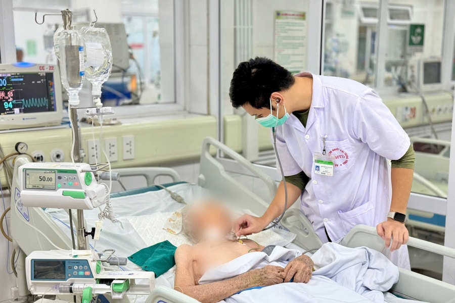 Thời tiết lạnh đột ngột, người cao tuổi dễ suy hô hấp dẫn đến tử vong