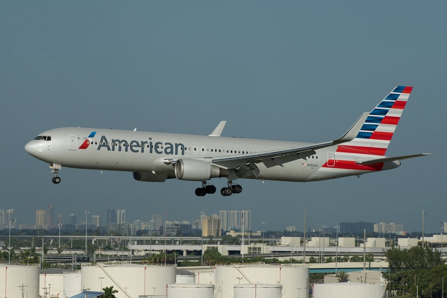 Mỹ cắt giảm 10% số chuyến bay do chính phủ đóng cửa lâu kỷ lục