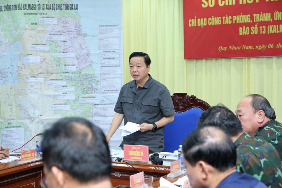 Phó Thủ tướng Trần Hồng Hà: Mọi lực lượng phải trực chiến, sẵn sàng ứng phó khẩn cấp bão số 13