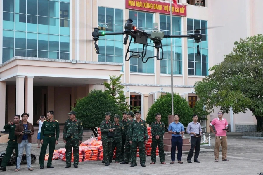 Gia Lai huy động xe thiết giáp, drone ứng phó bão Kalmaegi