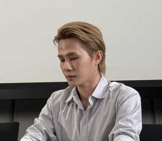 Ca sĩ Jack bị phạt 55 triệu đồng, đình chỉ biểu diễn 9 tháng