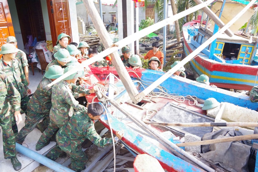 Gia Lai: Ấm áp tình người sau cơn bão dữ