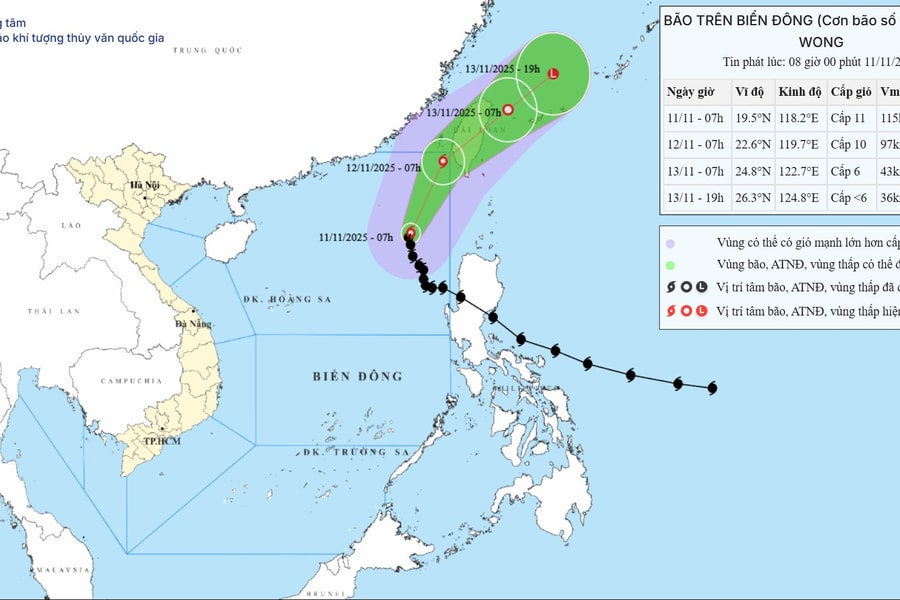 Bão số 14 đổi hướng liên tục, suy yếu dần khi ra khỏi Biển Đông