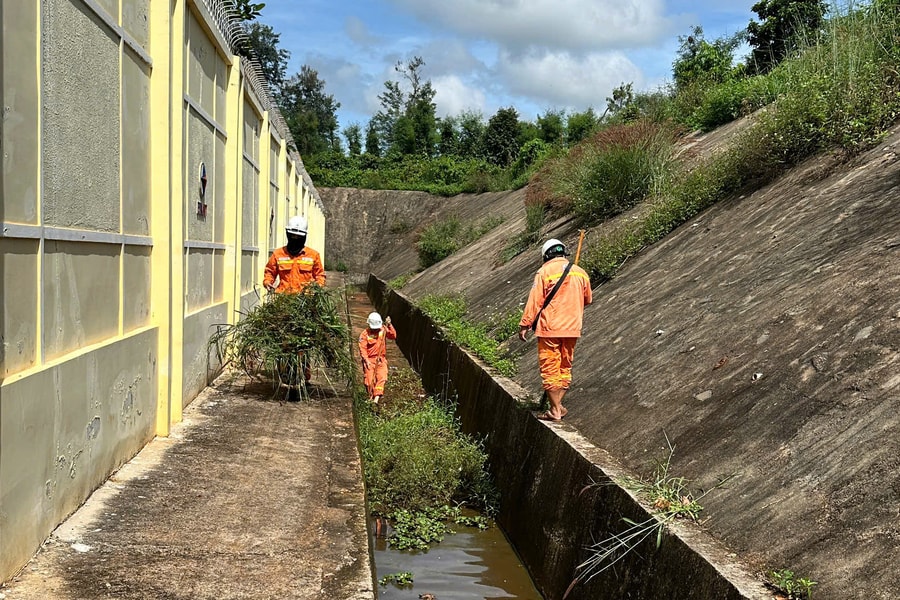 Công ty Truyền tải điện 3 chủ động, khẩn trương triển khai các biện pháp ứng phó với bão số 13
