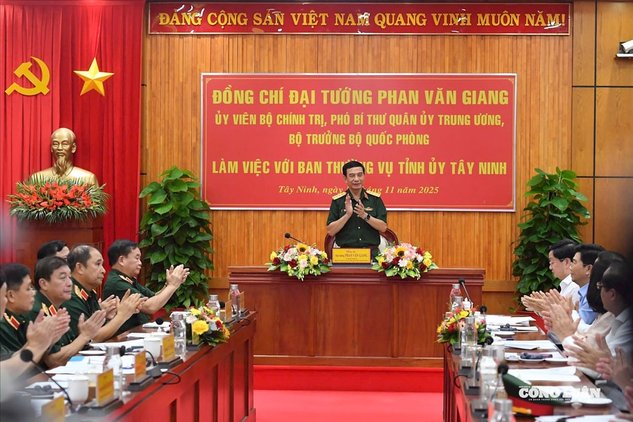 Thực hiện tốt nhiệm vụ bảo vệ vững chắc chủ quyền biên giới quốc gia