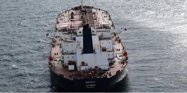 Nhà máy lọc dầu Trung Quốc giảm mua dầu Nga vì lệnh cấm của Mỹ