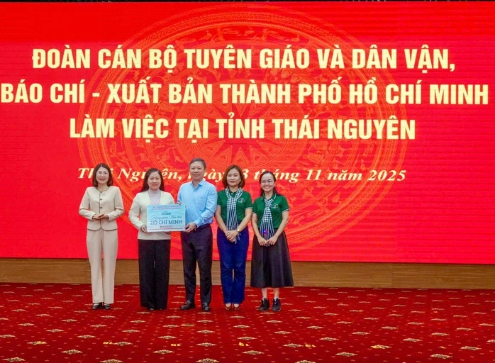 Đoàn tuyên giáo - dân vận, báo chí TPHCM thăm và làm việc tại tỉnh Thái Nguyên